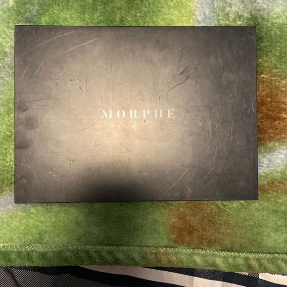 Morphe Eyeshadow Pallet - Picture 1 of 3